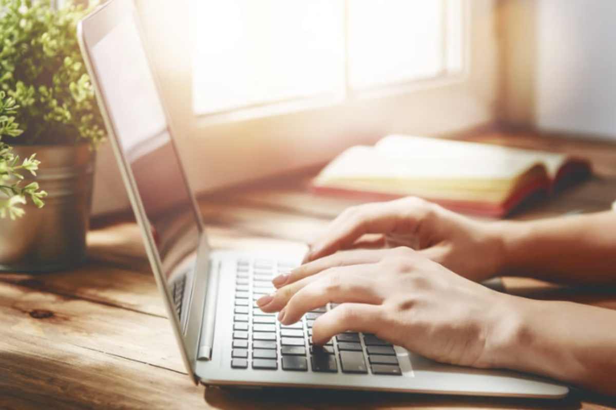 Pc Un elemento centrale della strategia di Poste Italiane è l’identità digitale PosteID, abilitata a SPID, che rappresenta un sistema di riconoscimento